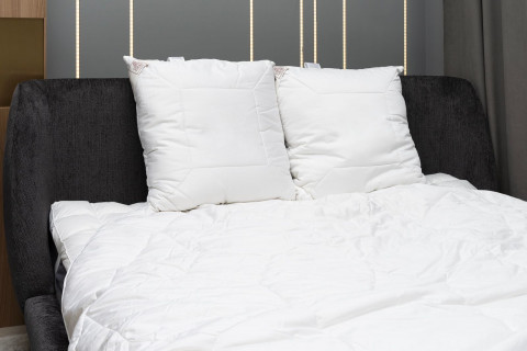 Подушка MERINO WOOL GRASS регулируемая 68х68