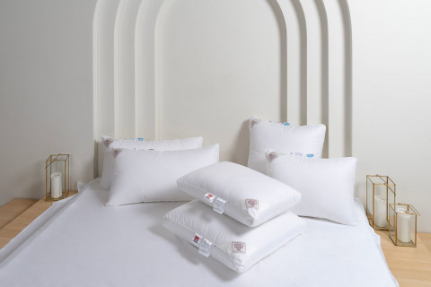 Подушка трехкамерная 3D Thermo Down Grass с эффектом терморегуляции упругая с бортиком 68х68