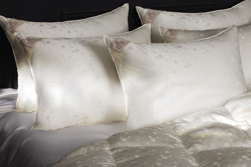 Подушка из пуха гаги EXCLUSIVE SILK EIDER DOWN средняя 50x68