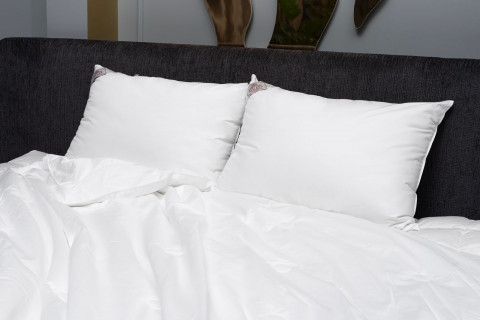 Подушка LUXURY SILK GRASS мягкая 50x68