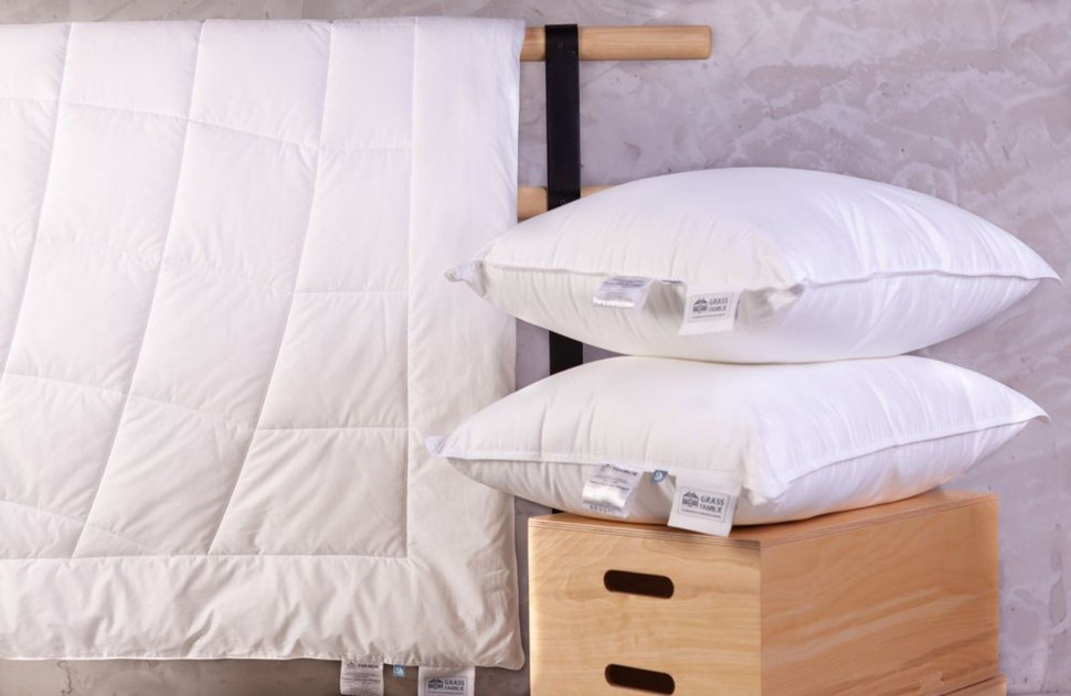 Подушка PREMIUM FAMILIE NON-ALERGENIC средняя 68х68