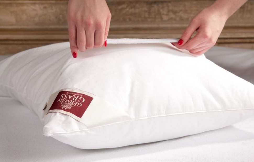 Наволочка STOP GRASS на молнии 70х70 Цвет белый